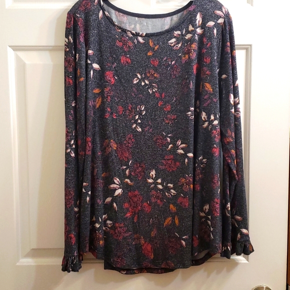 Maurices floral XL long sleeved top - Picture 1 of 4